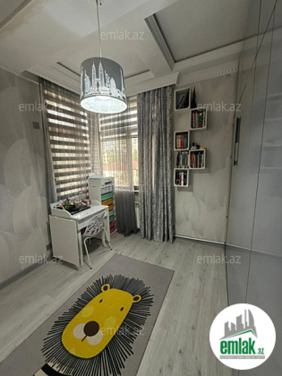 Satılır 3 otaqlı yeni tikili 90 m²