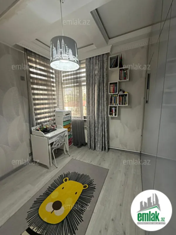 Satılır 3 otaqlı yeni tikili 90 m²