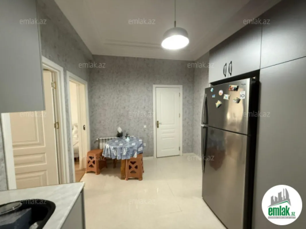 Satılır 2 otaqlı yeni tikili 76 m²