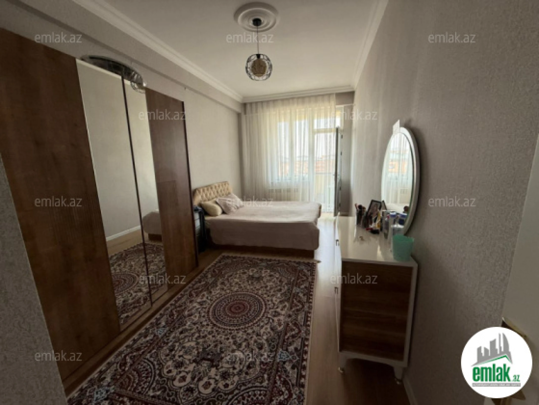 Satılır 2 otaqlı yeni tikili 76 m²