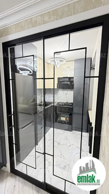 Satılır 3 otaqlı köhnə tikili 75 m²