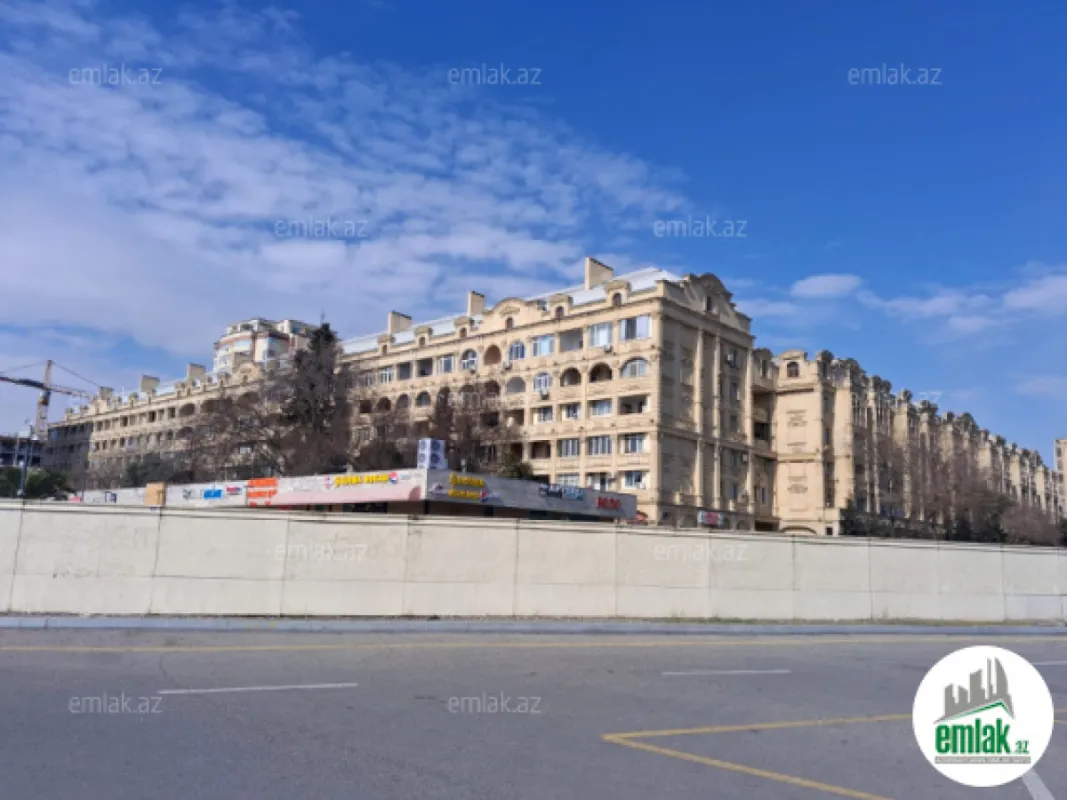 Satılır 3 otaqlı köhnə tikili 75 m²