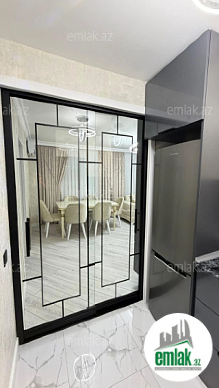 Satılır 3 otaqlı köhnə tikili 75 m²