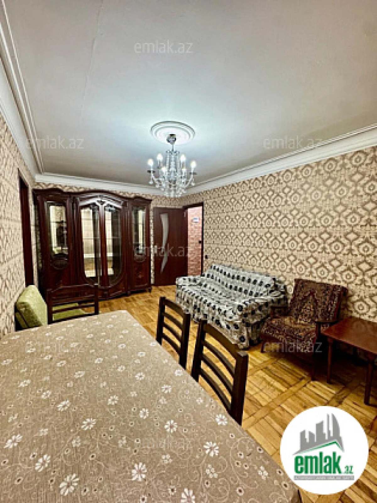 Satılır 2 otaqlı köhnə tikili 50 m²