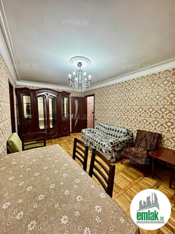 Satılır 2 otaqlı köhnə tikili 50 m²