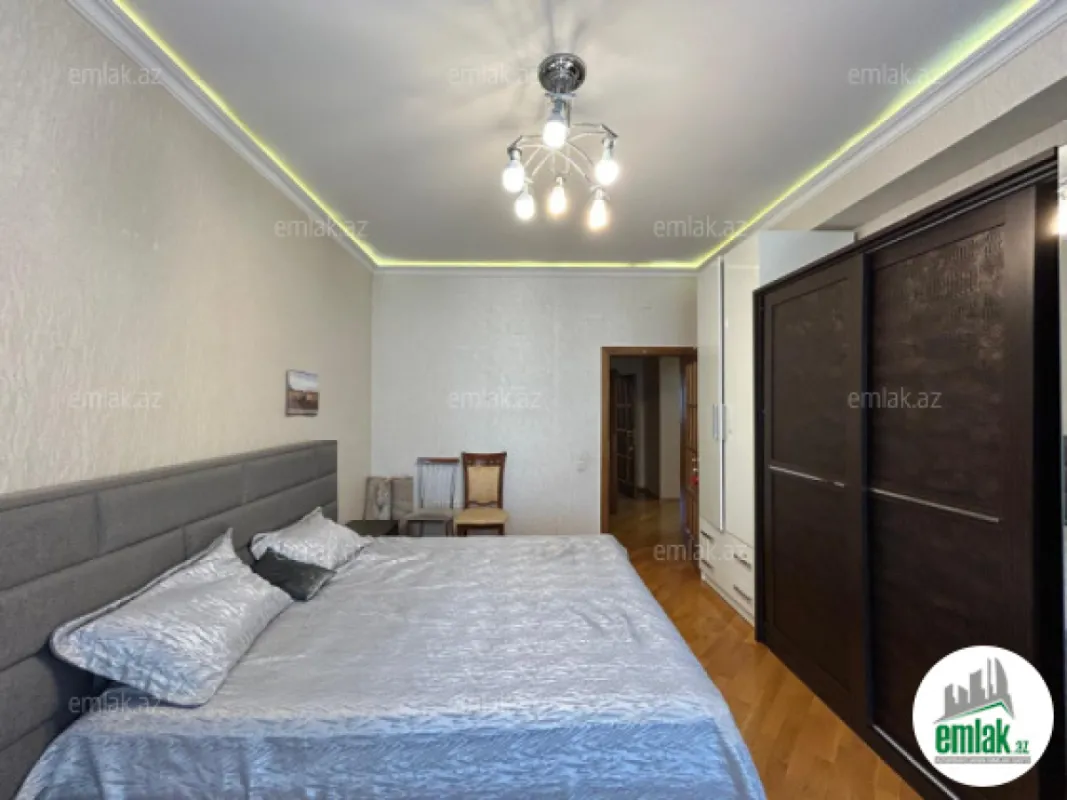 Satılır 3 otaqlı yeni tikili 157 m²