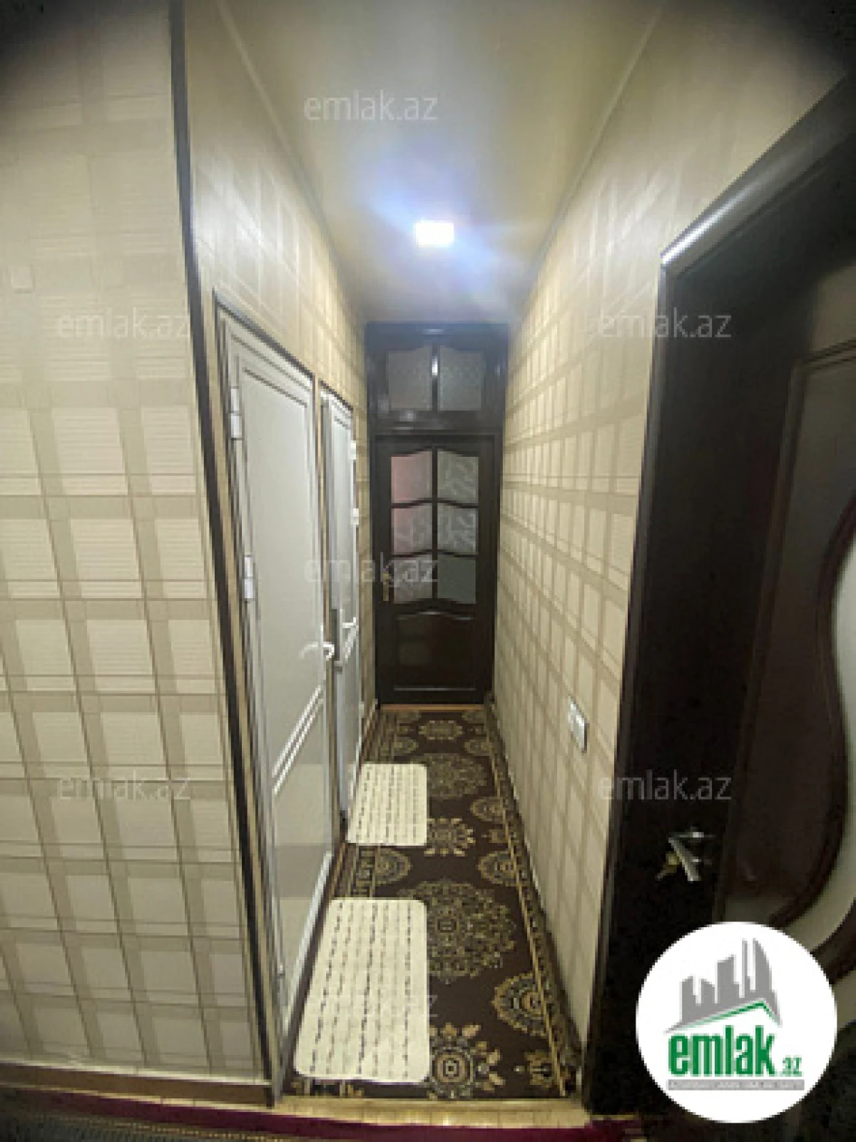 Satılır 5 otaqlı köhnə tikili 110 m²