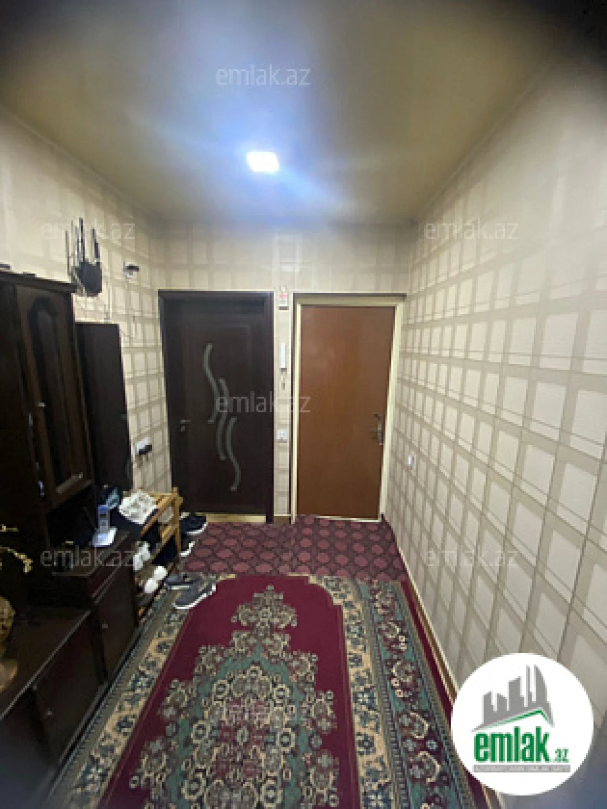 Satılır 5 otaqlı köhnə tikili 110 m²