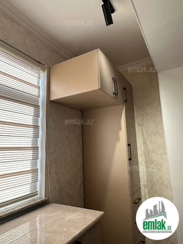 Satılır 2 otaqlı köhnə tikili 55 m²
