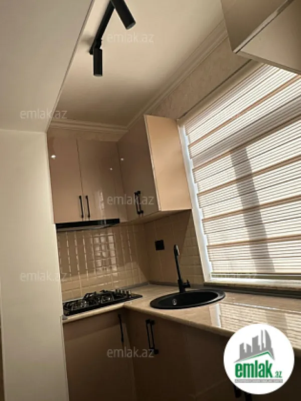 Satılır 2 otaqlı köhnə tikili 55 m²