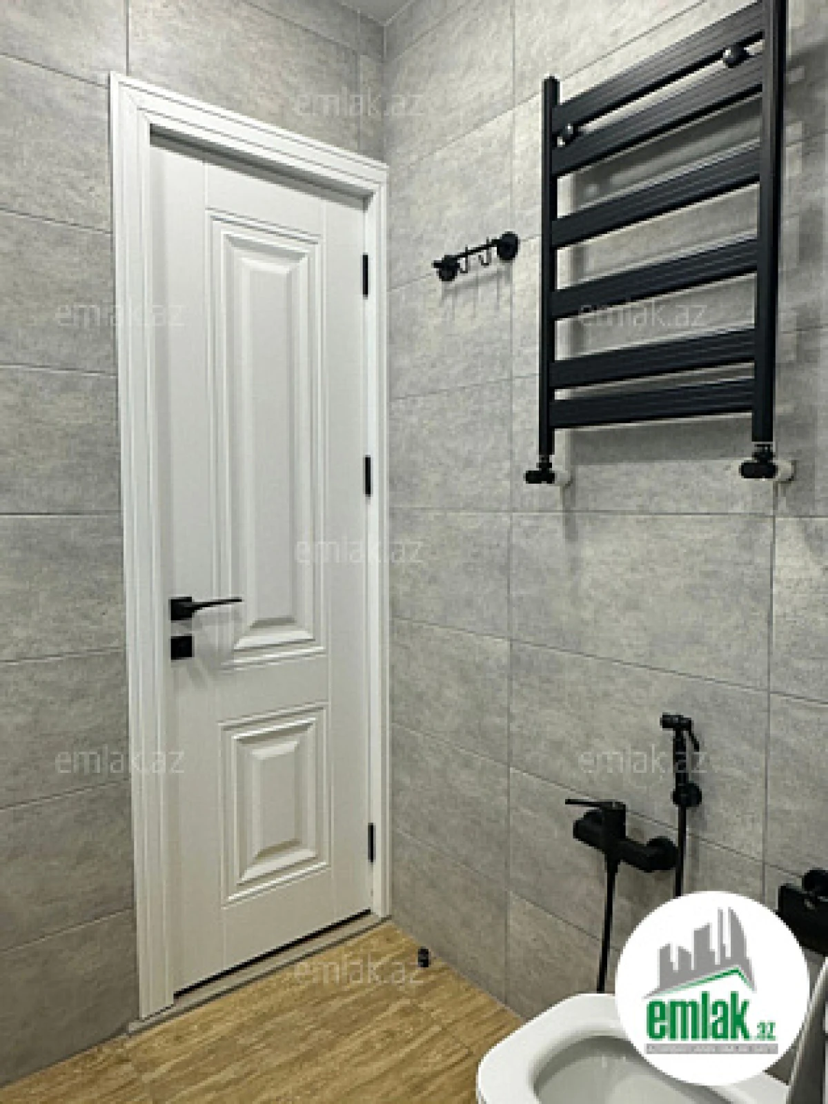 Satılır 2 otaqlı köhnə tikili 55 m²