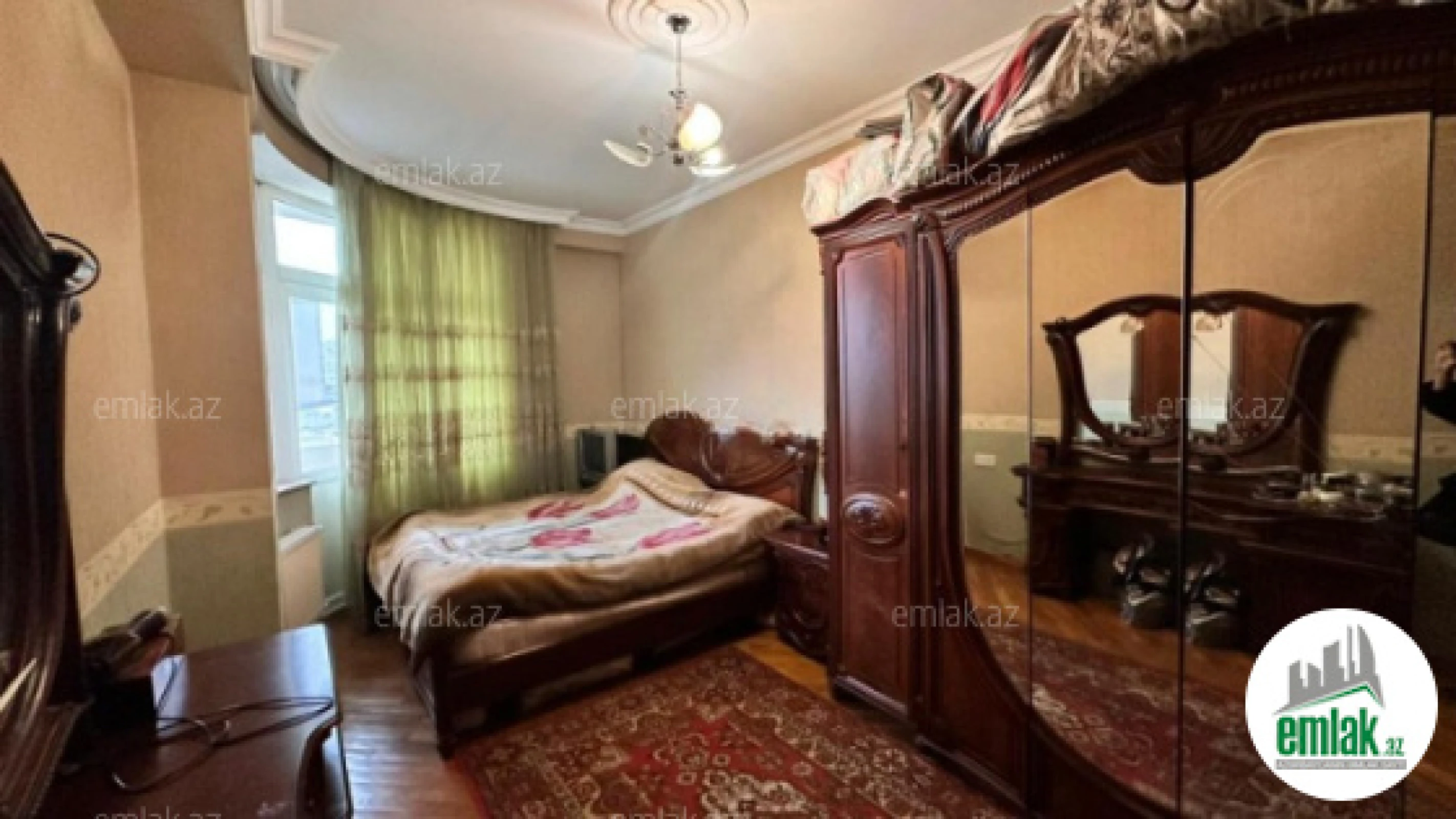 Satılır 4 otaqlı yeni tikili 160 m²