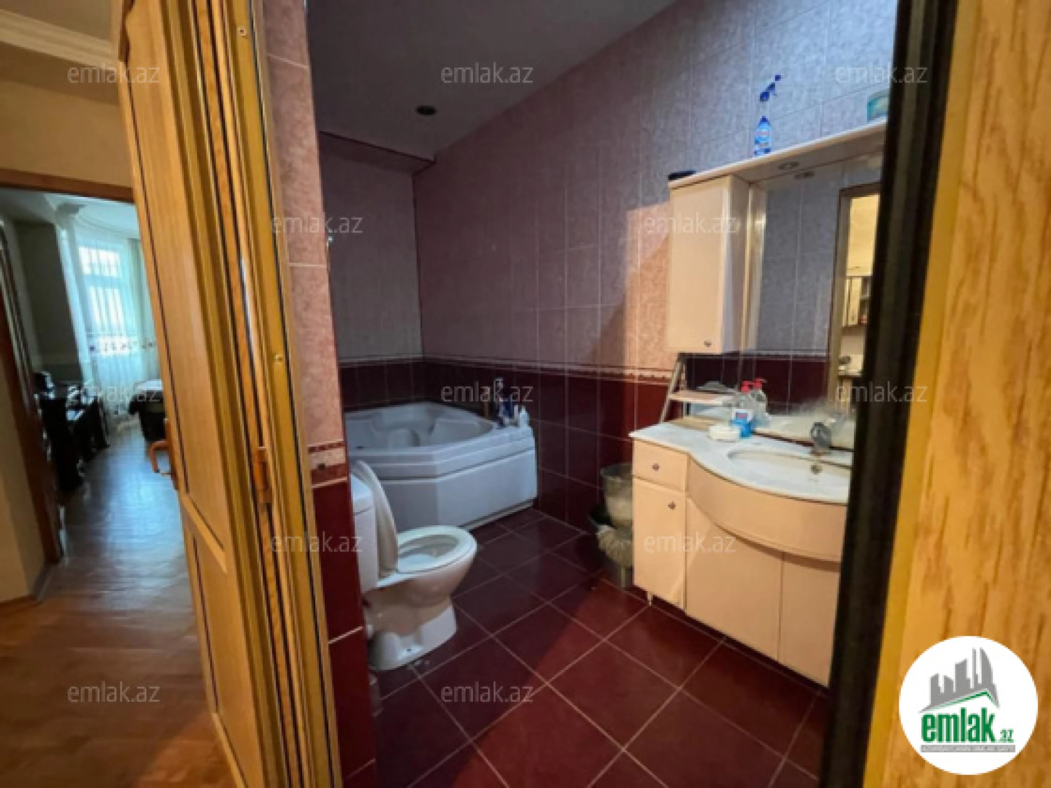 Satılır 4 otaqlı yeni tikili 160 m²