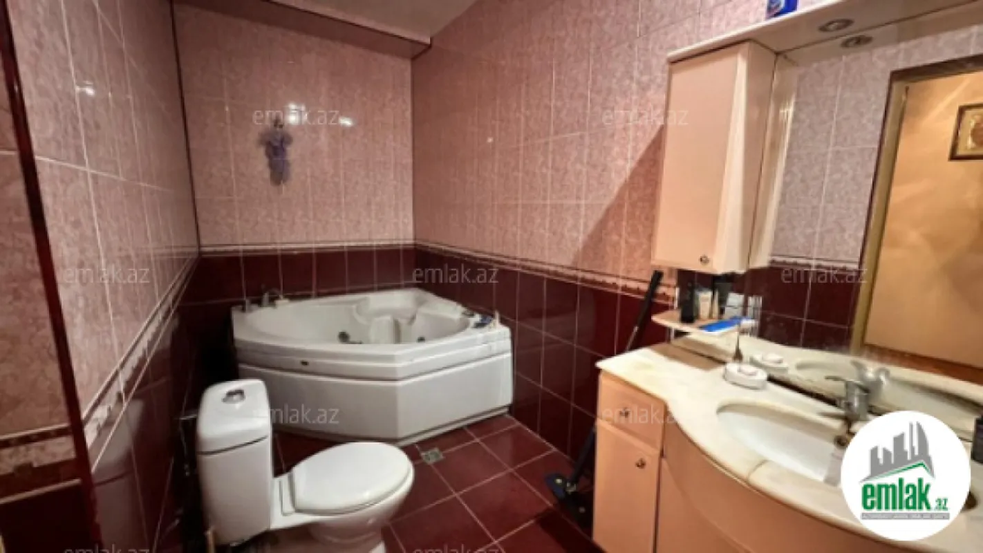 Satılır 4 otaqlı yeni tikili 160 m²