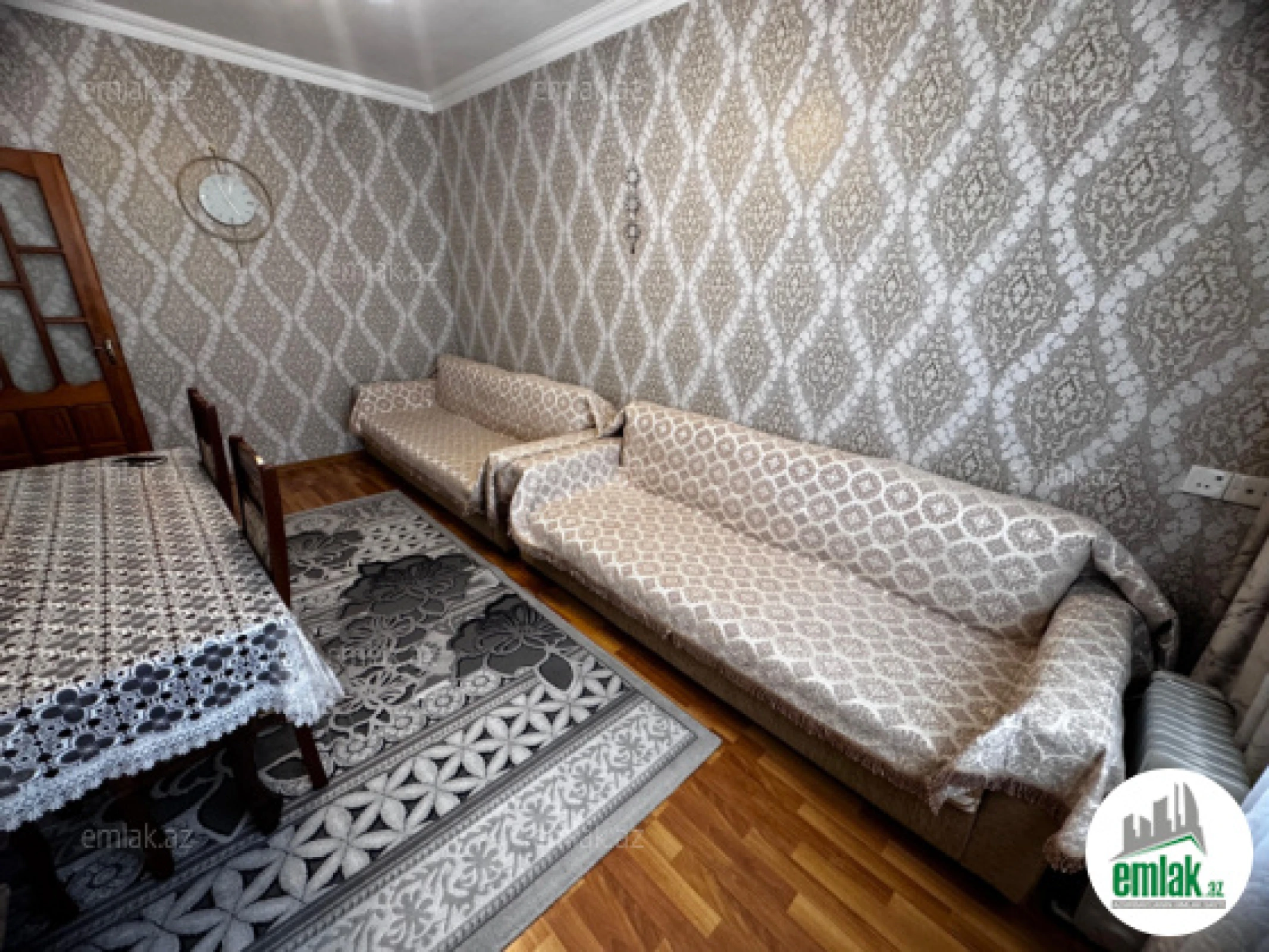 Satılır 2 otaqlı köhnə tikili 55 m²