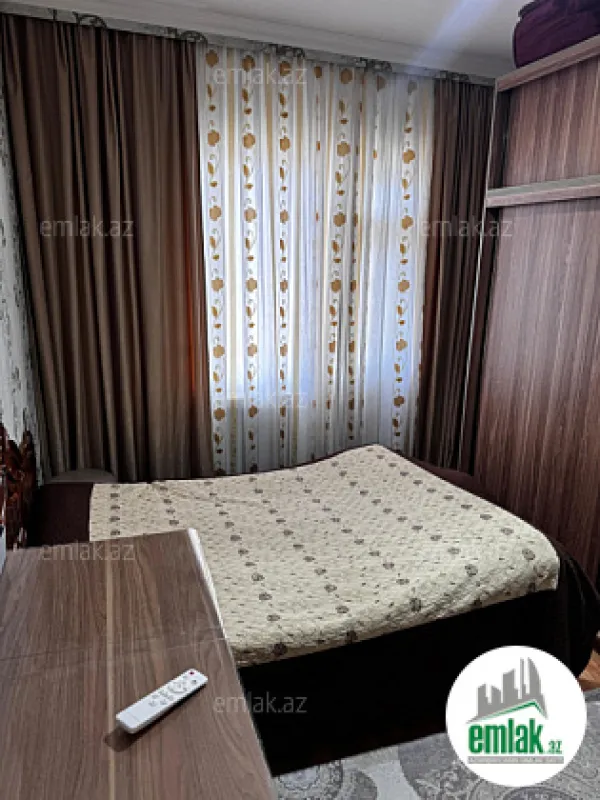 Satılır 2 otaqlı köhnə tikili 55 m²