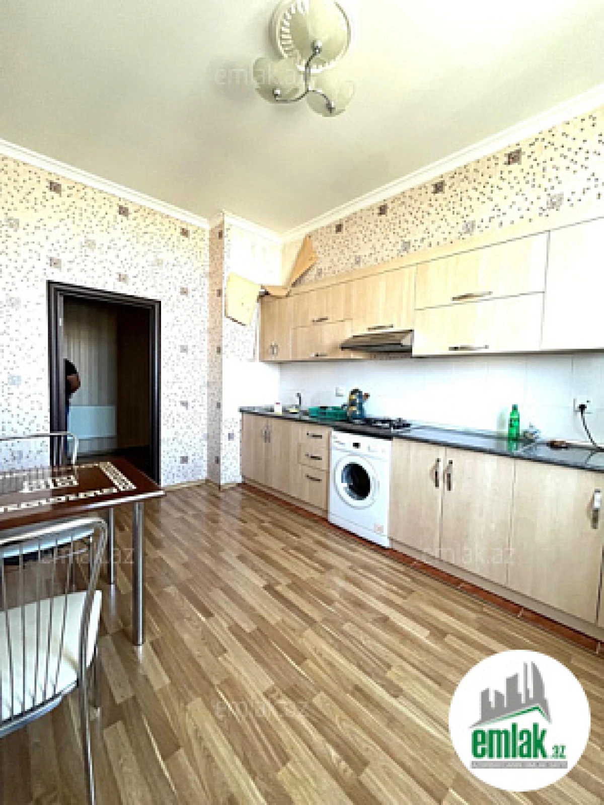 Satılır 2 otaqlı yeni tikili 90 m²