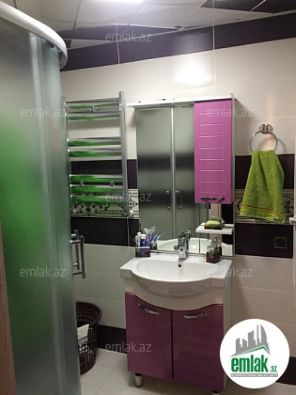 Satılır 3 otaqlı yeni tikili 105 m²