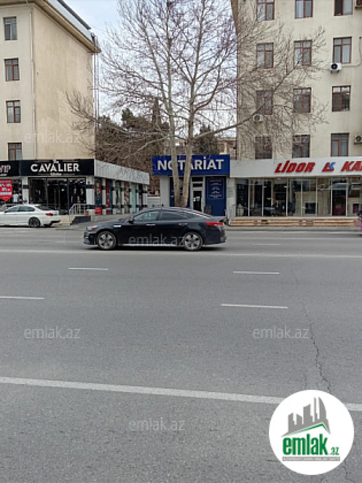 Satılır 2 otaqlı köhnə tikili 90 m²