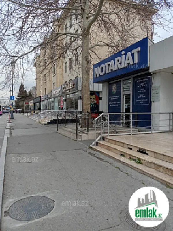 Satılır 2 otaqlı köhnə tikili 90 m²