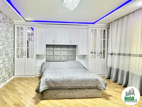 Satılır 2 otaqlı köhnə tikili 90 m²