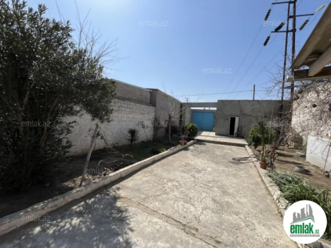 Satılır 3 otaqlı həyət evi 100 m²