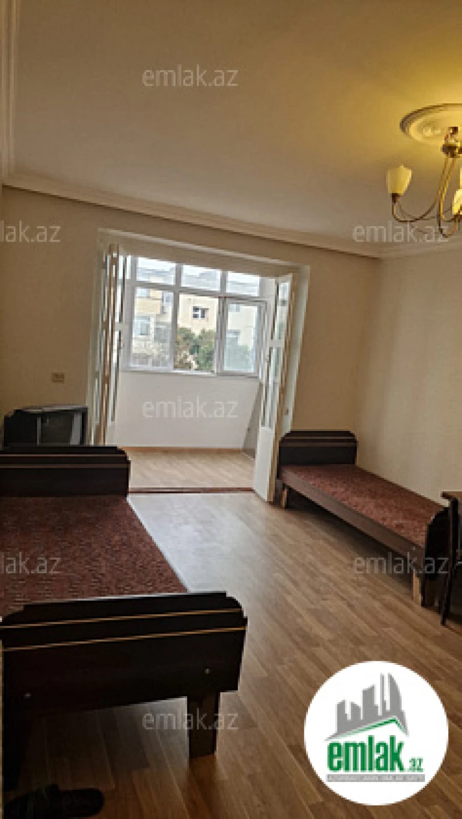 Satılır 1 otaqlı köhnə tikili 45 m²