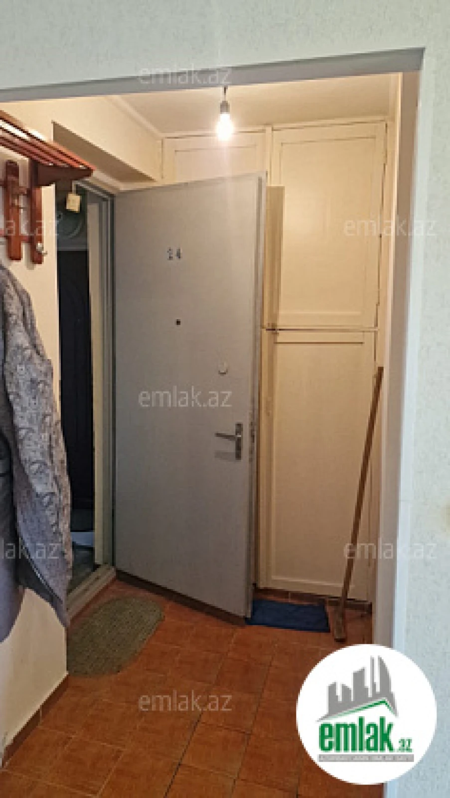 Satılır 1 otaqlı köhnə tikili 45 m²