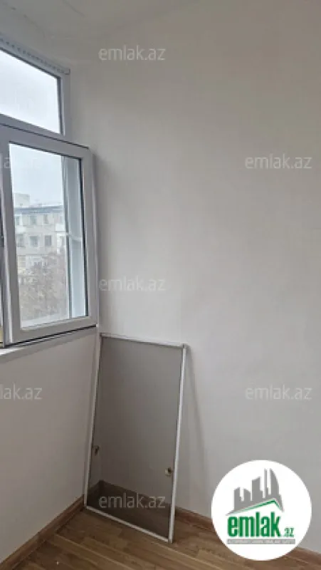 Satılır 1 otaqlı köhnə tikili 45 m²