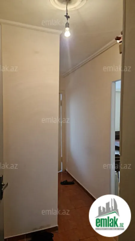 Satılır 1 otaqlı köhnə tikili 45 m²