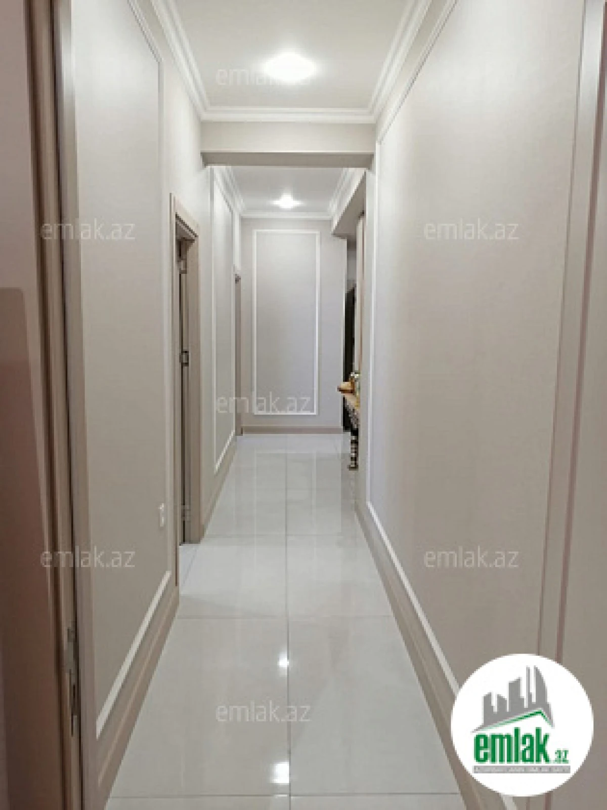 Satılır 2 otaqlı yeni tikili 82 m²
