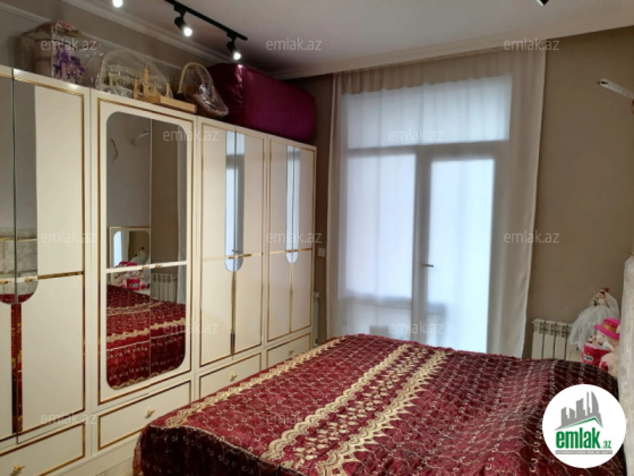 Satılır 2 otaqlı yeni tikili 82 m²