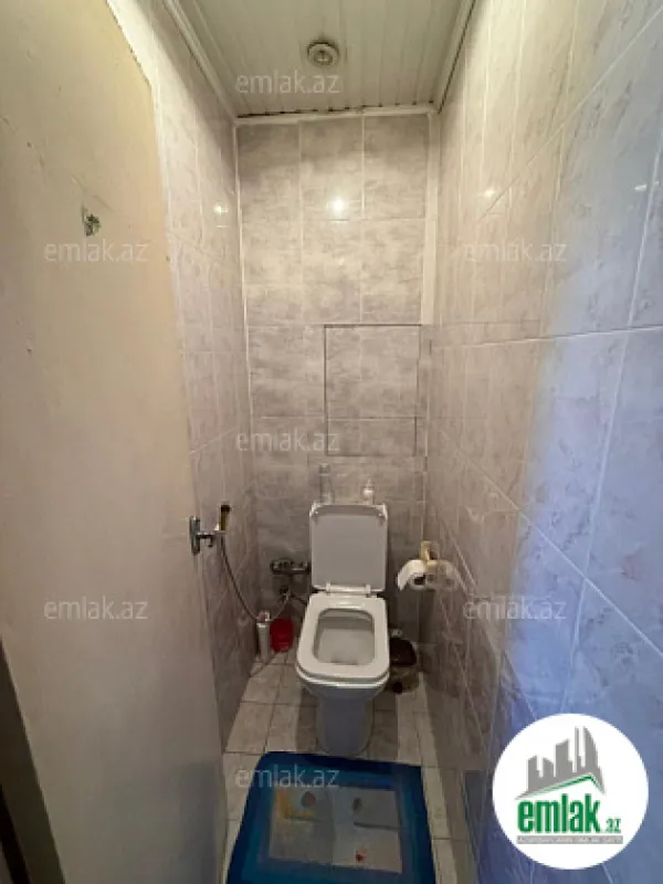 Satılır 4 otaqlı köhnə tikili 110 m²