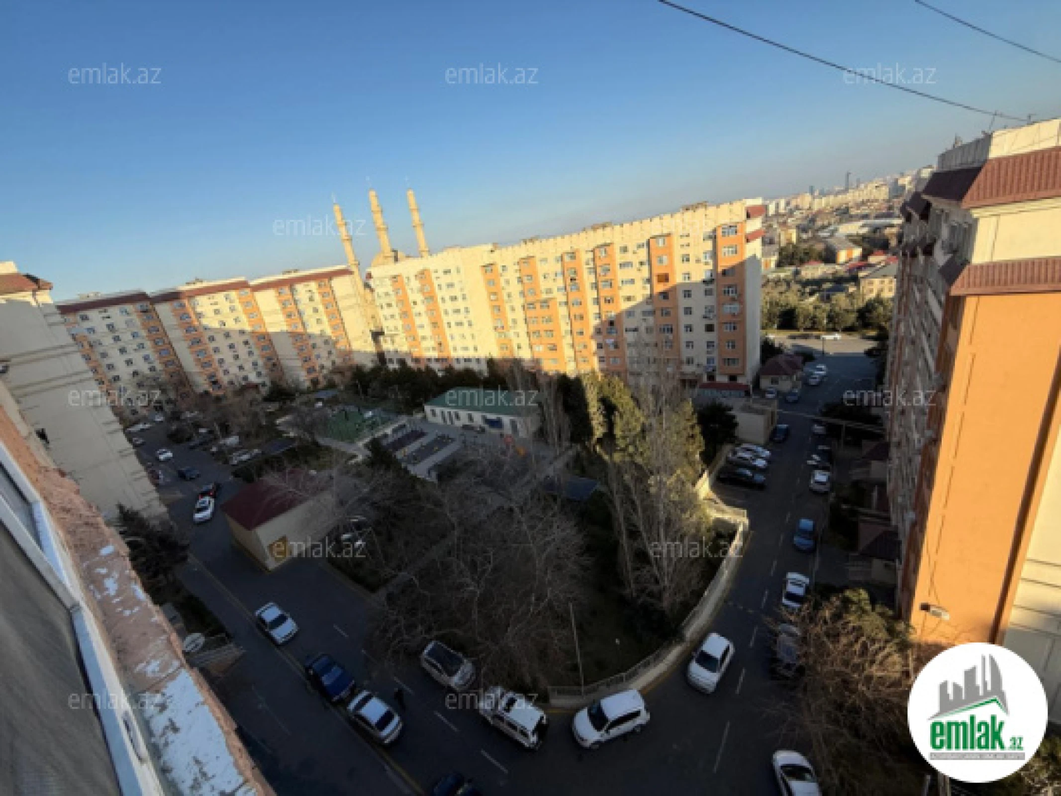 Satılır 4 otaqlı köhnə tikili 110 m²