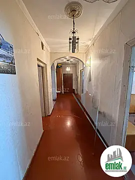 Satılır 4 otaqlı köhnə tikili 110 m²
