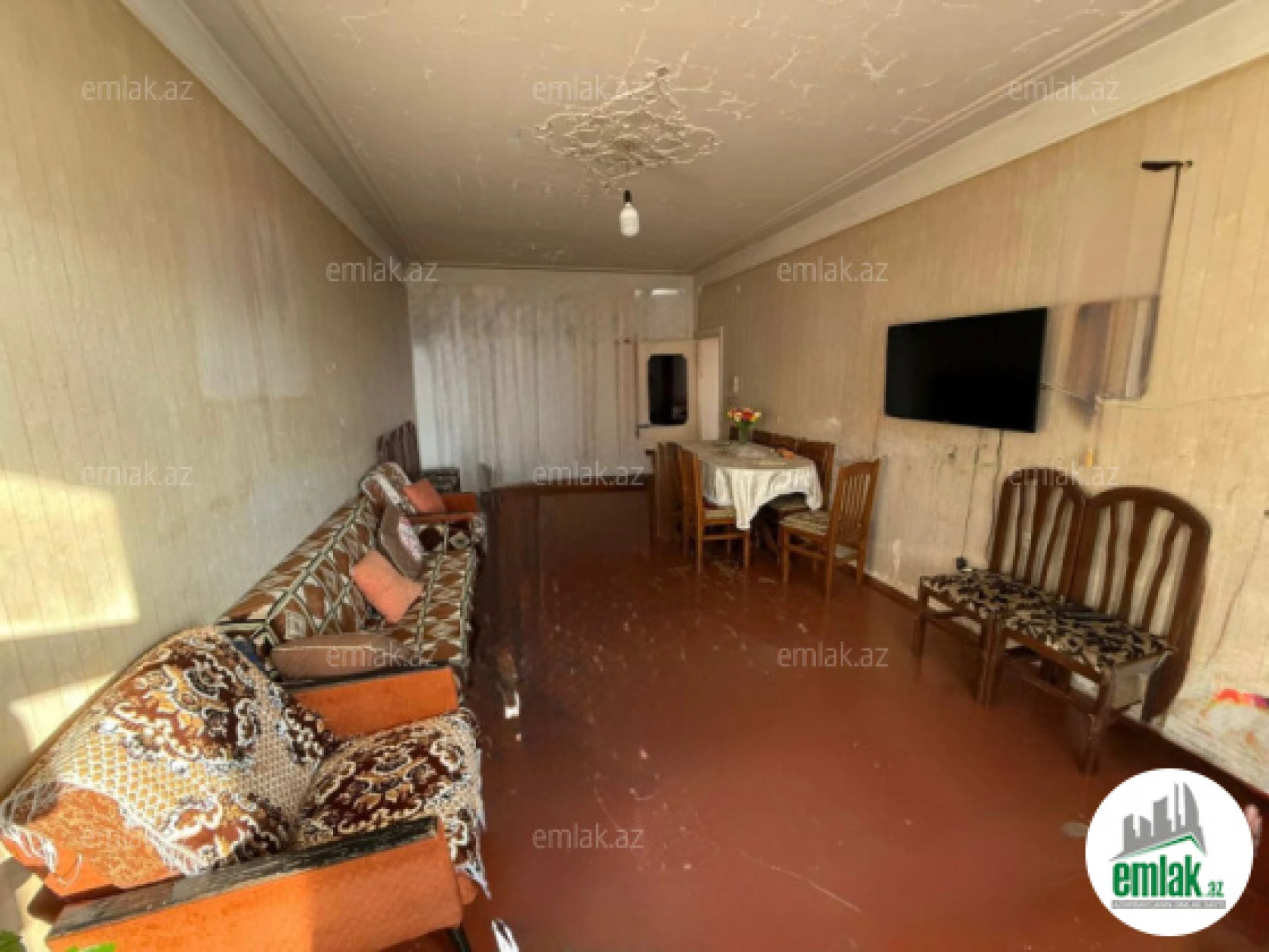 Satılır 4 otaqlı köhnə tikili 110 m²