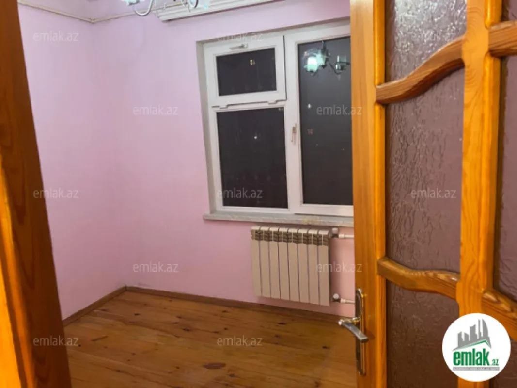 Satılır 2 otaqlı köhnə tikili 45 m²