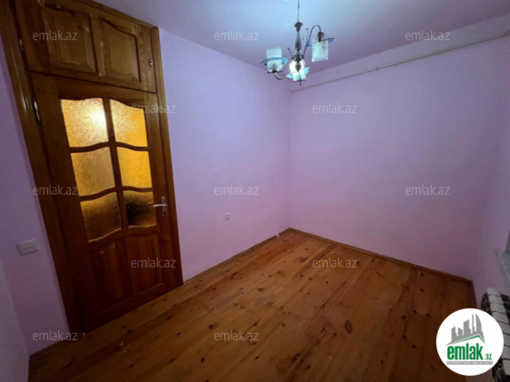 Satılır 2 otaqlı köhnə tikili 45 m²