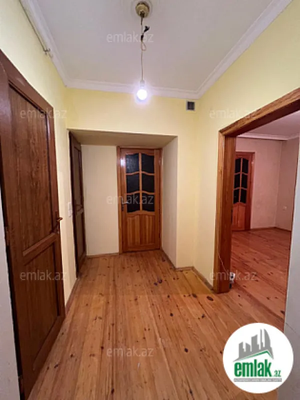 Satılır 2 otaqlı köhnə tikili 45 m²