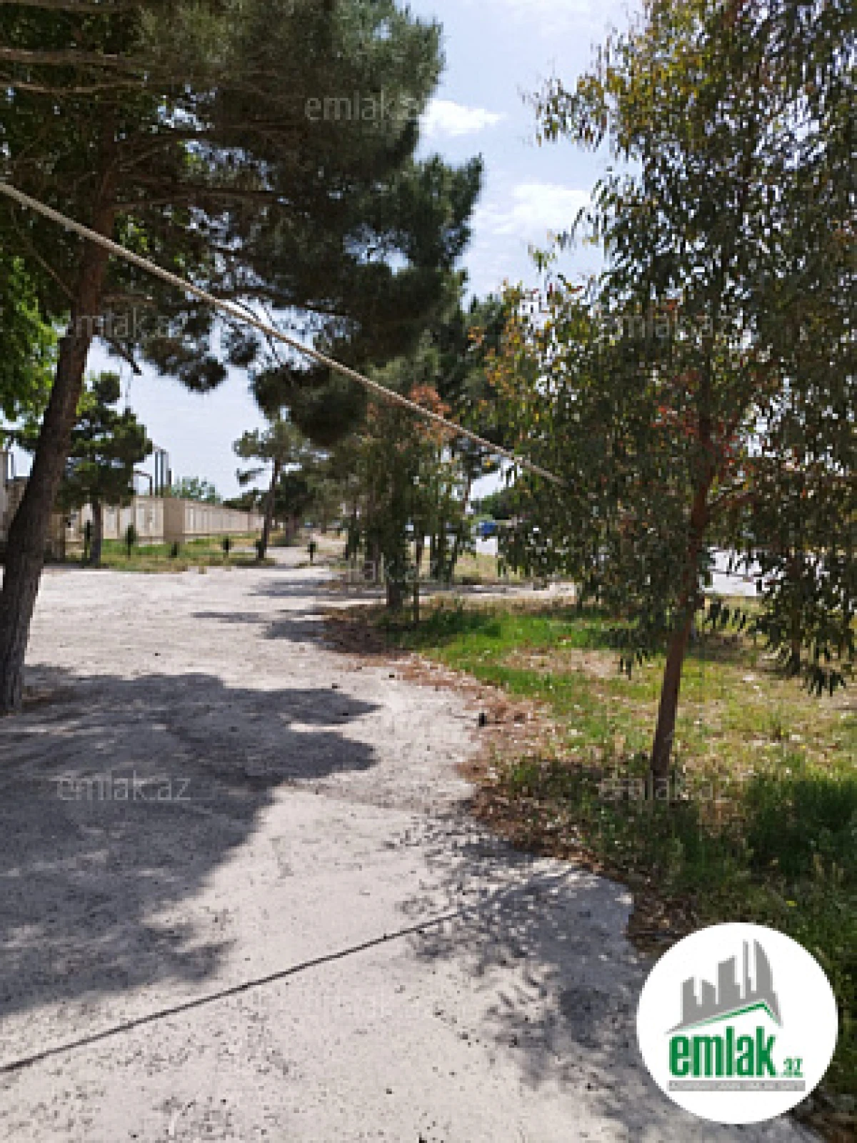 Satılır 10 otaqlı obyekt 5000 m²