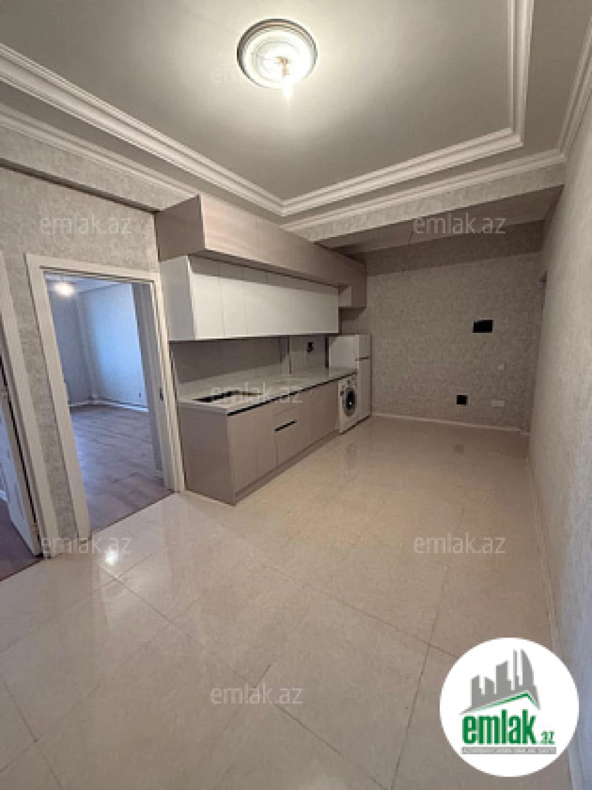 Satılır 2 otaqlı yeni tikili 75 m²