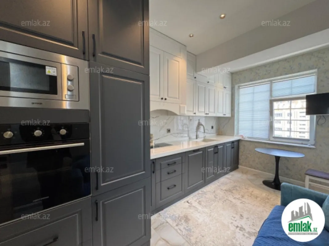 Satılır 3 otaqlı yeni tikili 130 m²