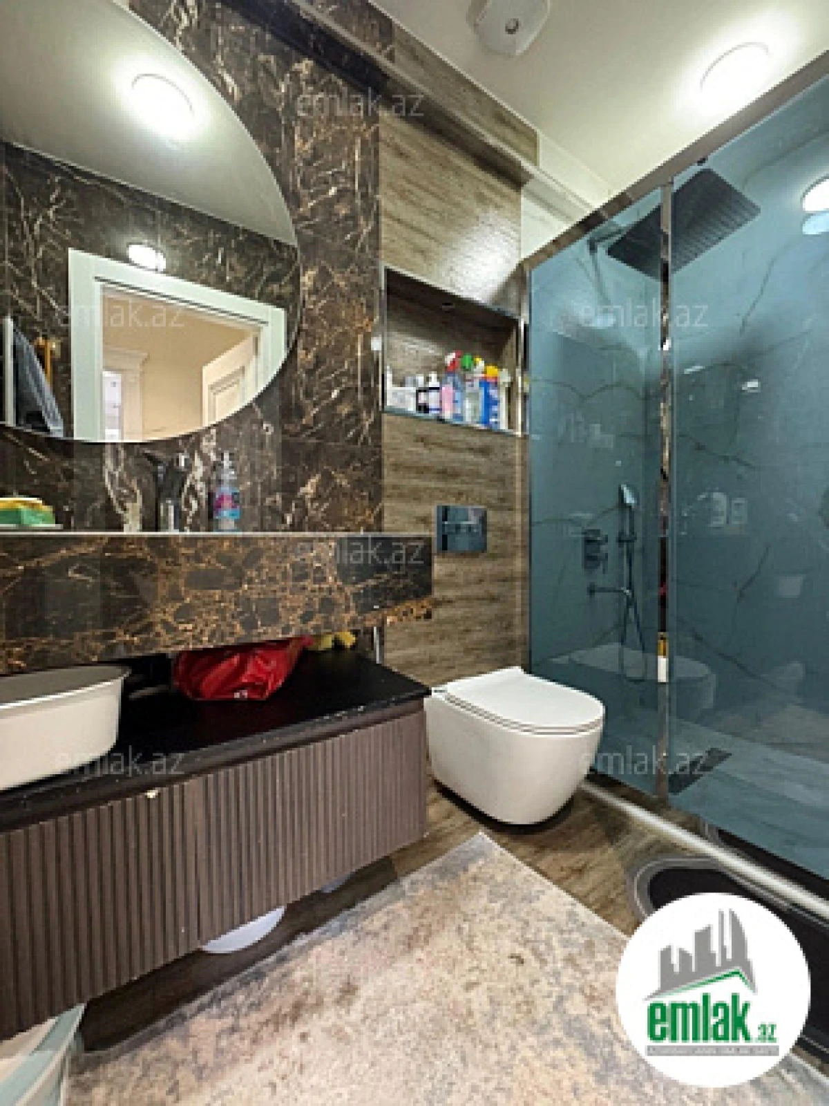 Satılır 3 otaqlı yeni tikili 130 m²