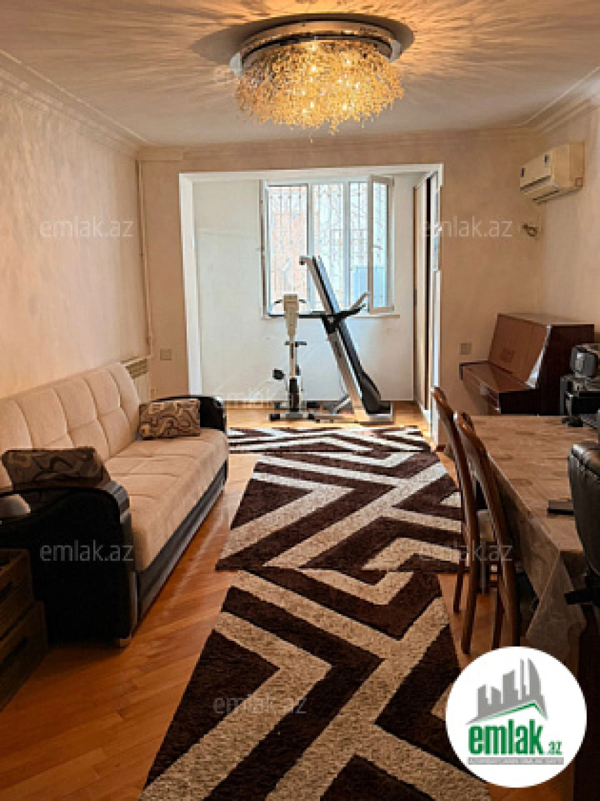 Satılır 2 otaqlı köhnə tikili 55 m²