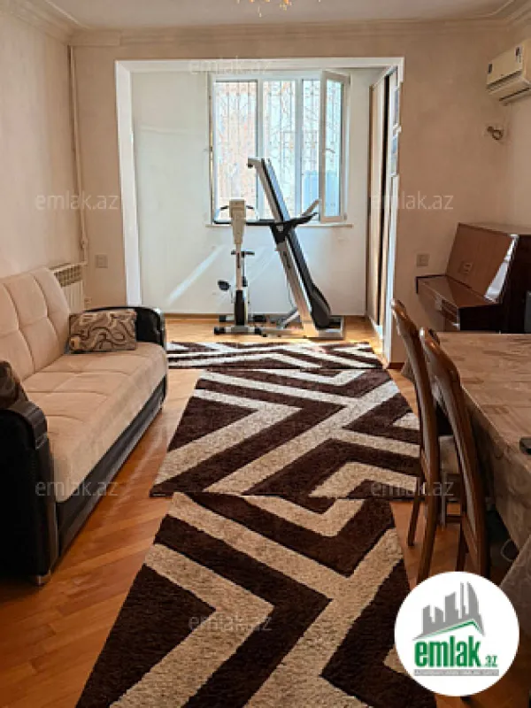 Satılır 2 otaqlı köhnə tikili 55 m²