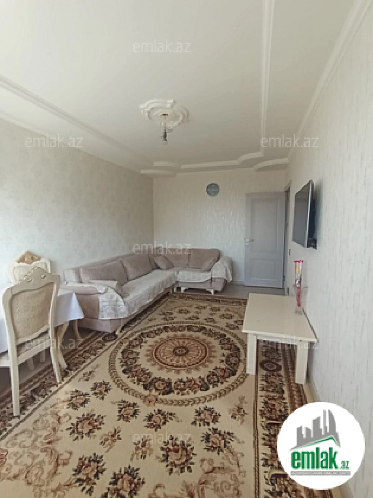 Satılır 4 otaqlı köhnə tikili 100 m²