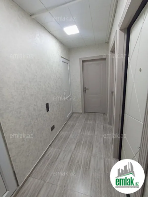 Satılır 4 otaqlı köhnə tikili 100 m²