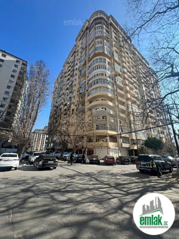 Satılır 4 otaqlı yeni tikili 210 m²
