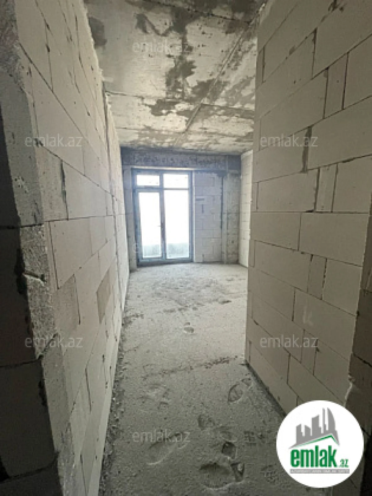 Satılır 3 otaqlı yeni tikili 90 m²