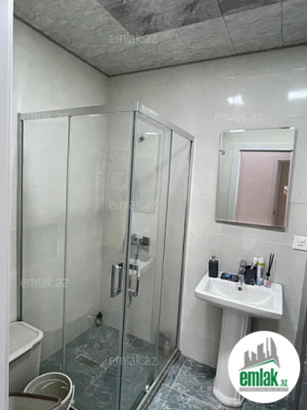 Satılır 2 otaqlı yeni tikili 75 m²